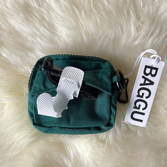 NWT Baggu Fanny Pack Charm - Cypress - Picture 3 of 8